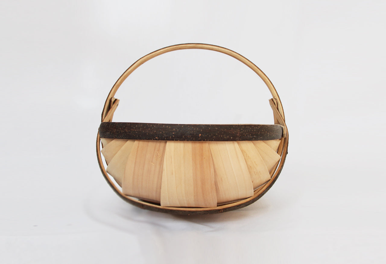 Sussex Apple Trug. Traditionally hand-crafted in Herstmonceux. Front view showing deep wooden boards